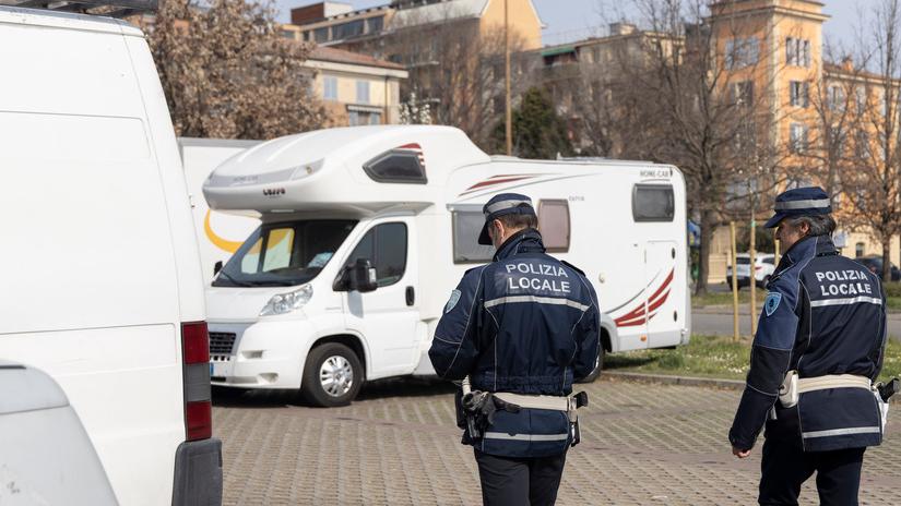 Modena, nomadi al Parco Ferrari: «In 6 mesi eseguiti 107 controlli»