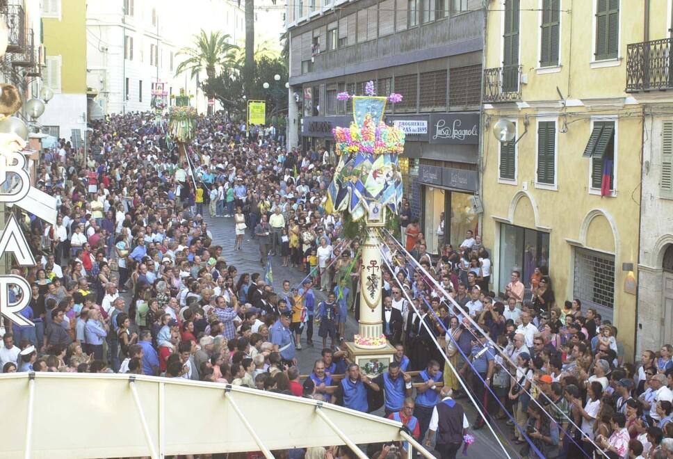 Sassari, aspettando i Candelieri il Comune regala una casa ai gremi e all’Intergremio
