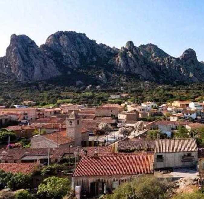 Arriva la corrente sbagliata: a San Pantaleo strage di apparecchi elettrici