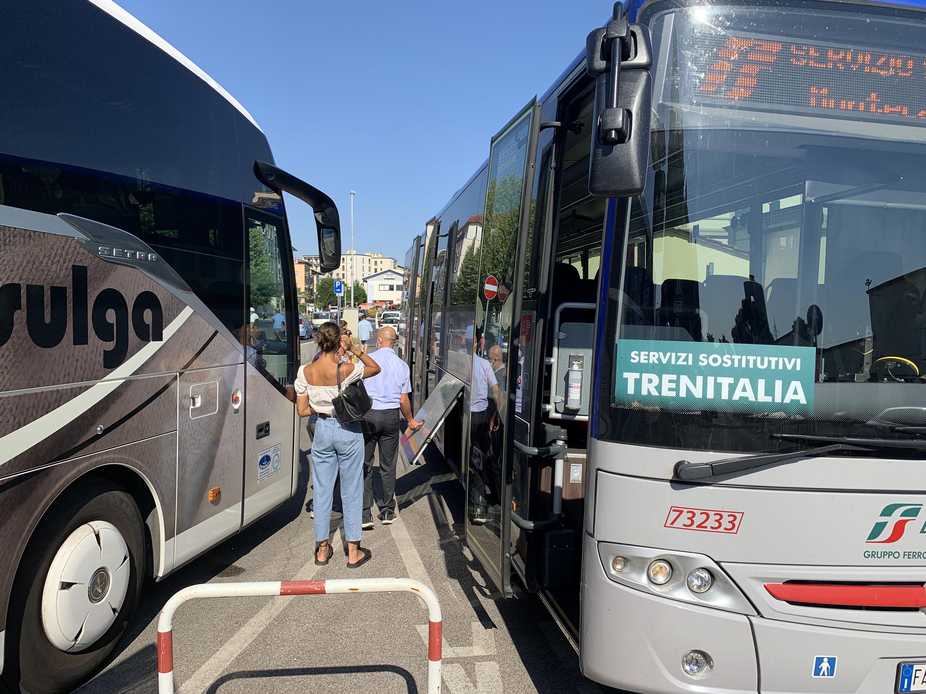 Treni fermi a Pistoia: bus aumentati 