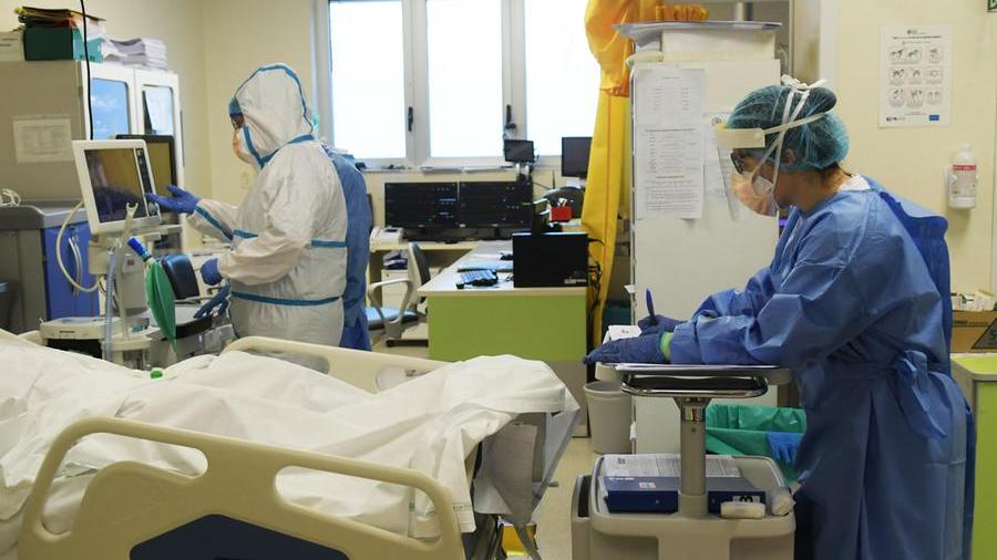 Covid, ospedali saturi nel Ferrarese