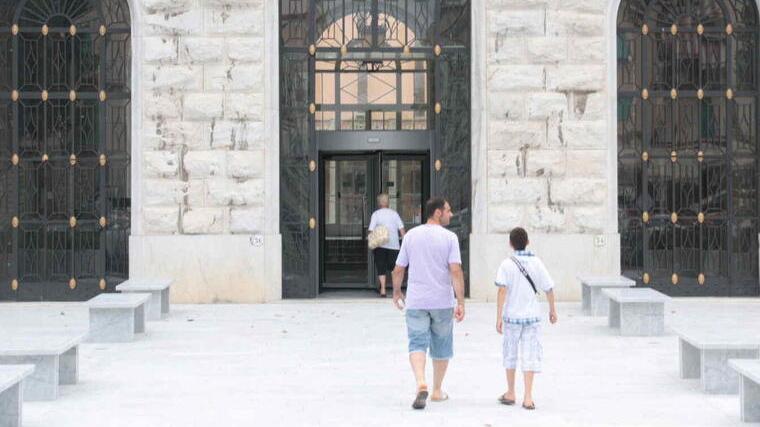 Al secondo padiglione dell’ospedale che ospita Medicina e l’Area Covid ieri mattina gli impianti refrigeranti si sono bloccati