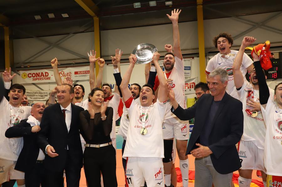 
	La festa della Conad nella finale playoff contro la Bam Cuneo nella scorsa stagione


