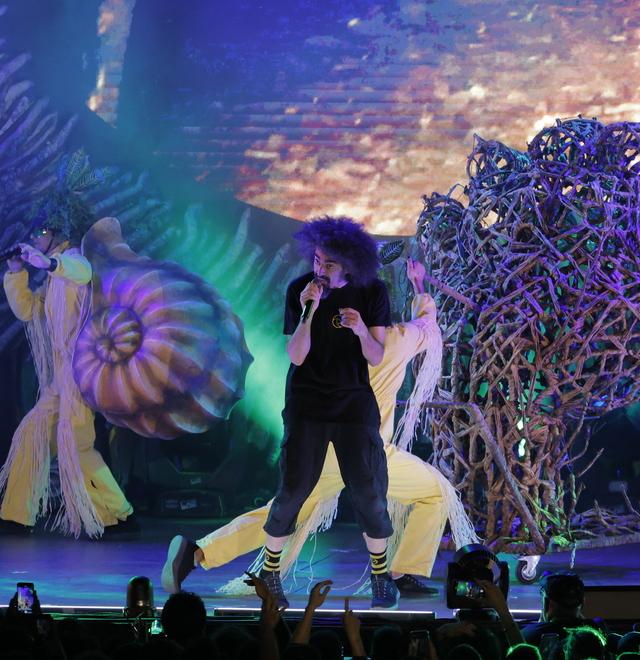 Il grande spettacolo di Caparezza saluta piazza Trento Trieste