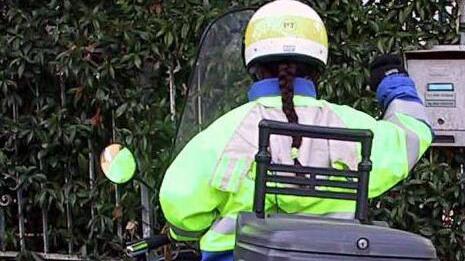 Coltano, cittadini disperati «Qui la posta non arriva»