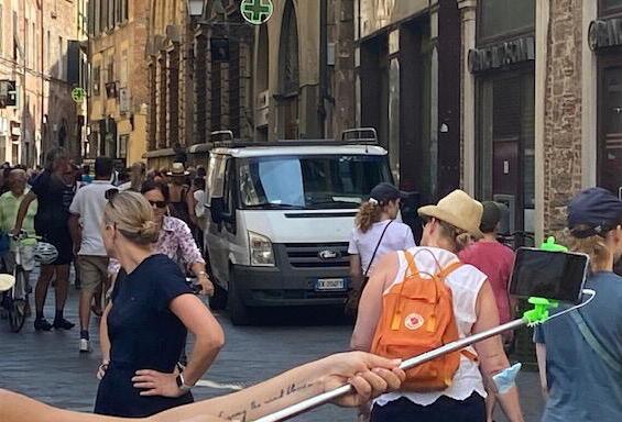 Furgoncini fuori orario