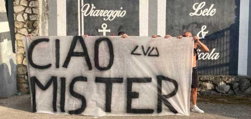 «Grazie di tutto mister». Viareggio saluta Riccomini: l'allenatore dei sogni 