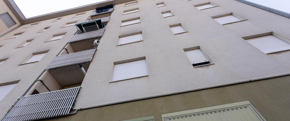 San Cesario. Cade dalla finestra: «È tentato suicidio» 