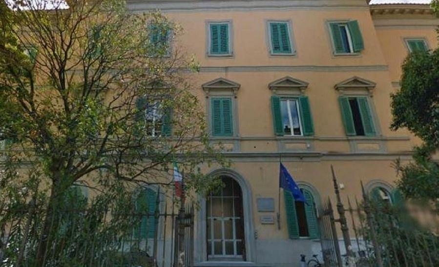 Livorno, studentessa del liceo classico muore a 18 anni dopo una malattia 