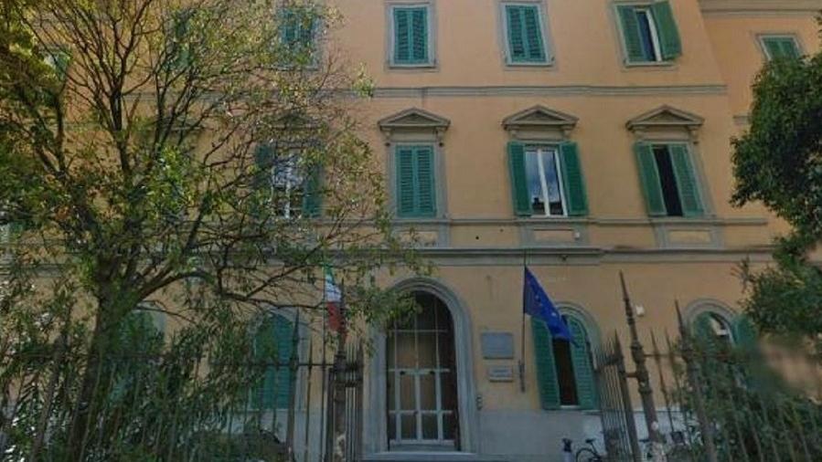 Livorno, studentessa del liceo classico muore a 18 anni dopo una malattia