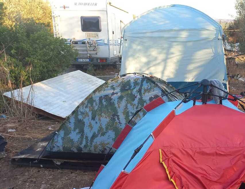 Usini, sgomberato un campo nomadi abusivo a un chilometro dal paese
