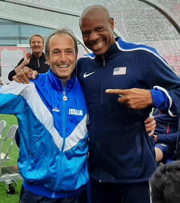 Becatti con il tuttora primatista mondiale Mike Powell
