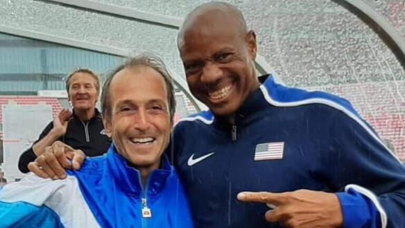 Becatti con il tuttora primatista mondiale Mike Powell