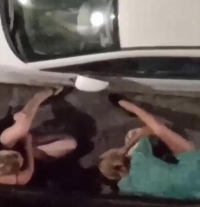 Si sniffa anche in San Niccolò, in pieno giorno e in strada. Lo hanno documentato gli abitanti con foto e denunce