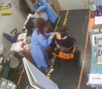 «Non facevo i vaccini»: la dottoressa Gennari confessa, adesso nei guai i suoi pazienti "scoperti"
