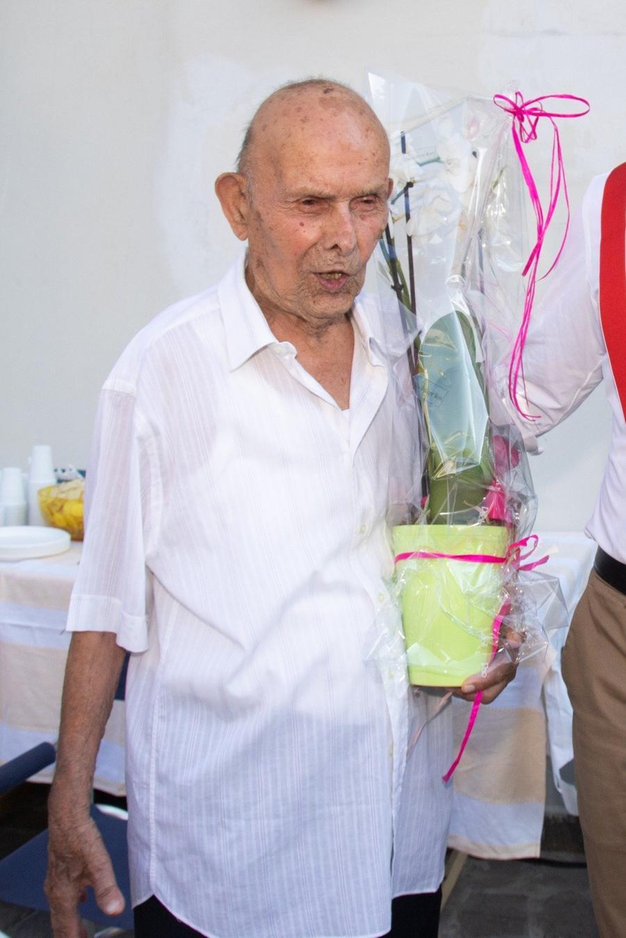 Auguri a nonno Ezio, centenario di Empoli