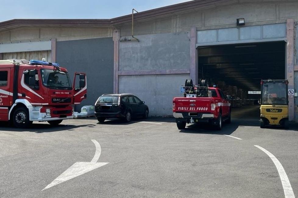 Fiorano, muletto urta pilastro: rischio crollo 