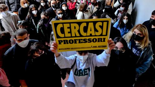 Mancano i docenti abilitati, le cattedre vanno ai supplenti