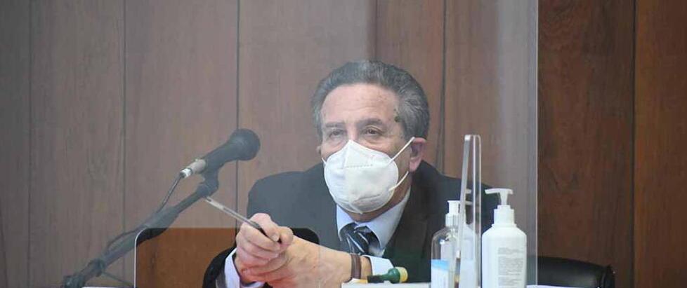 Doveva assistere i malati ma lavorava per una cooperativa: condannato ex infermiere Asl