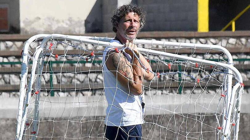 Il tecnico azzurro Alessandro Dal Canto durante l’allenamento