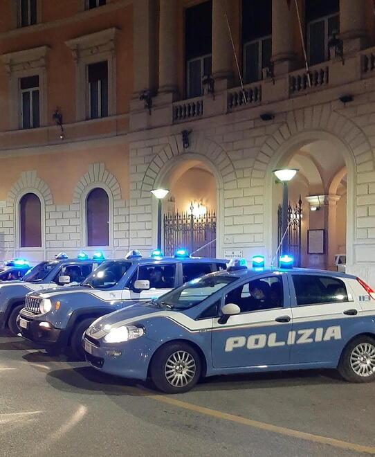 Furto Denunciati dalla polizia