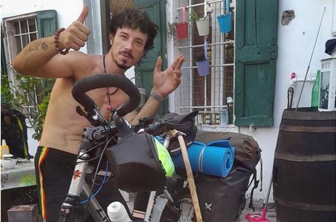 Bastiglia, Adriano stremato è tornato in treno dalla Francia La madre: «Non sapeva che lo stavamo cercando»