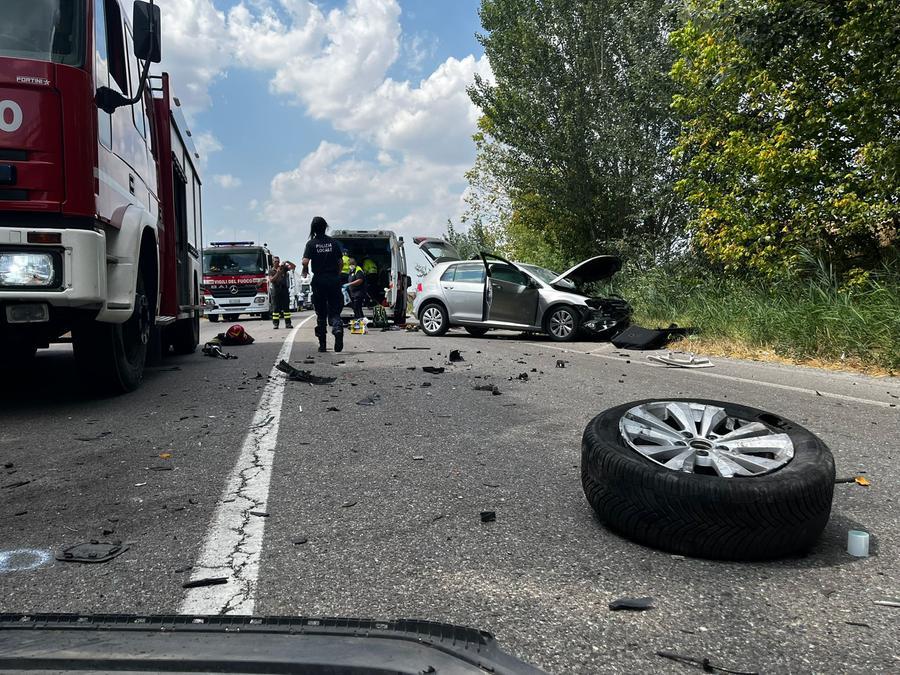 Finale Emilia Frontale in auto, 30enne ferito «Messaggiavo con mia madre»
