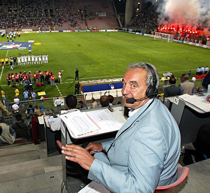 Pizzul, l’uomo della telecronaca romantica: “Oggi i colleghi hanno reso complicato lo sport del popolo”