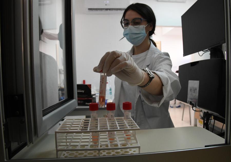 
	Laboratorio d'analisi

