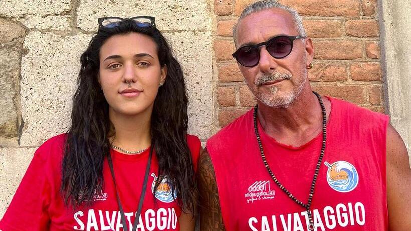 Mario e Giulia, 54 e 19 anni