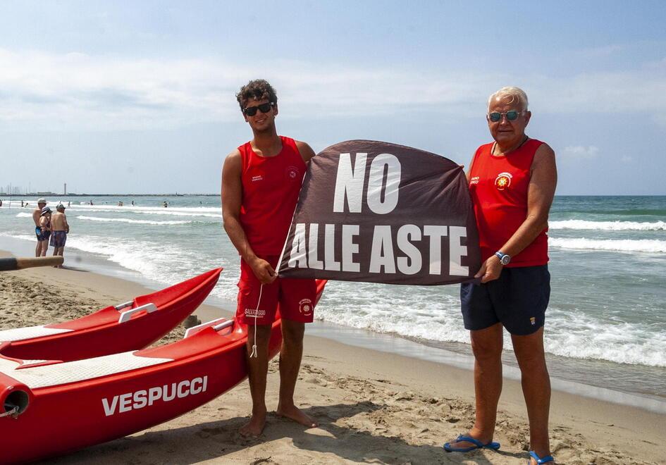 All’asta i super bagni, il sindaco di Forte dei Marmi: «Per i Comuni sarà un disastro» 