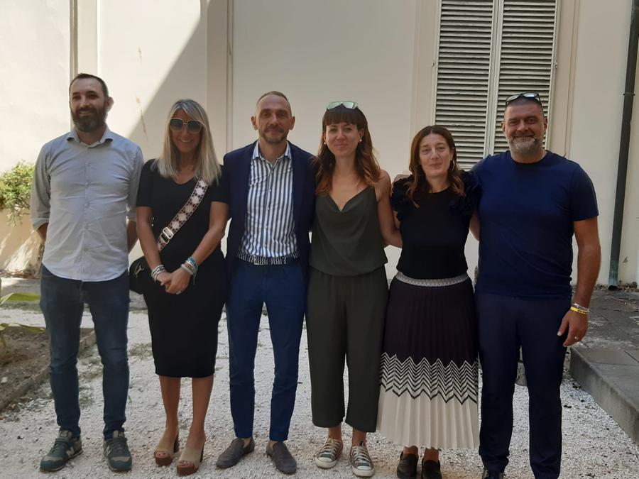 
	Fossi, il terzo da sinistra: sindaco di Campi Bisenzio che si &egrave; dimesso per correre alle prossime elezioni politiche&nbsp;

