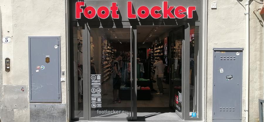 
	Un negozio in centro a Firenze

