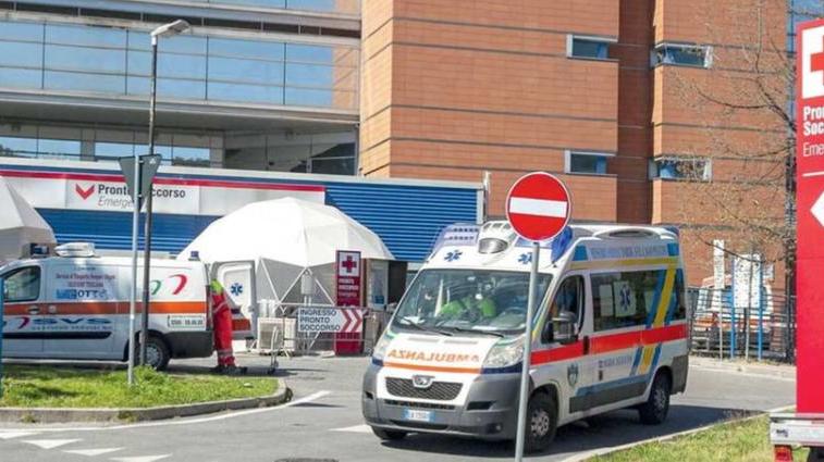 Ospedale Versilia, un mese senza direttore. E Del Ghingaro convoca sindaci e Asl