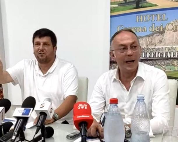 Da sinistra: Silvio Baldini e il direttore sportivo del Palermo Renzo Castagnini