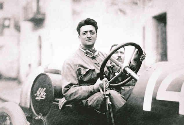 Modena, ciak si gira il film su Ferrari: largo Garibaldi diventa set stile Hollywood. Ecco quando