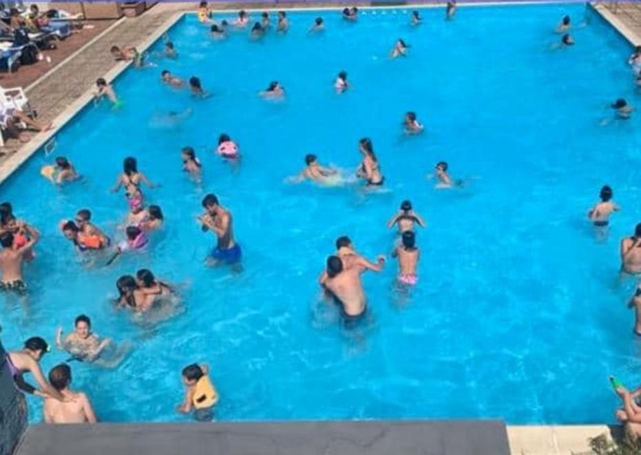 Campogalliano «Non si trovano più bagnini Rischiamo di chiudere la piscina» 