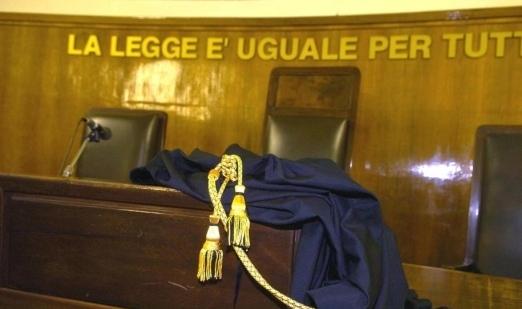 Raggiro milionario agli anziani, tra le vittime imprenditore ed ereditiera della provincia di Pisa. A giudizio famiglia di Ponte Buggianese: tutti i nomi