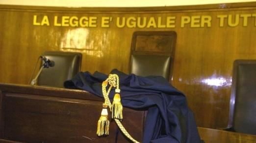 Raggiro milionario agli anziani, tra le vittime imprenditore ed ereditiera della provincia di Pisa. A giudizio famiglia di Ponte Buggianese: tutti i nomi