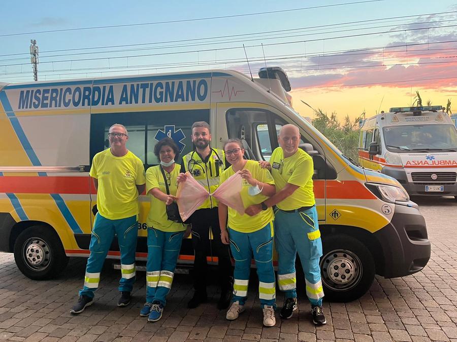 In travaglio sull’ambulanza della Misericordia, la piccola Agata sta bene
