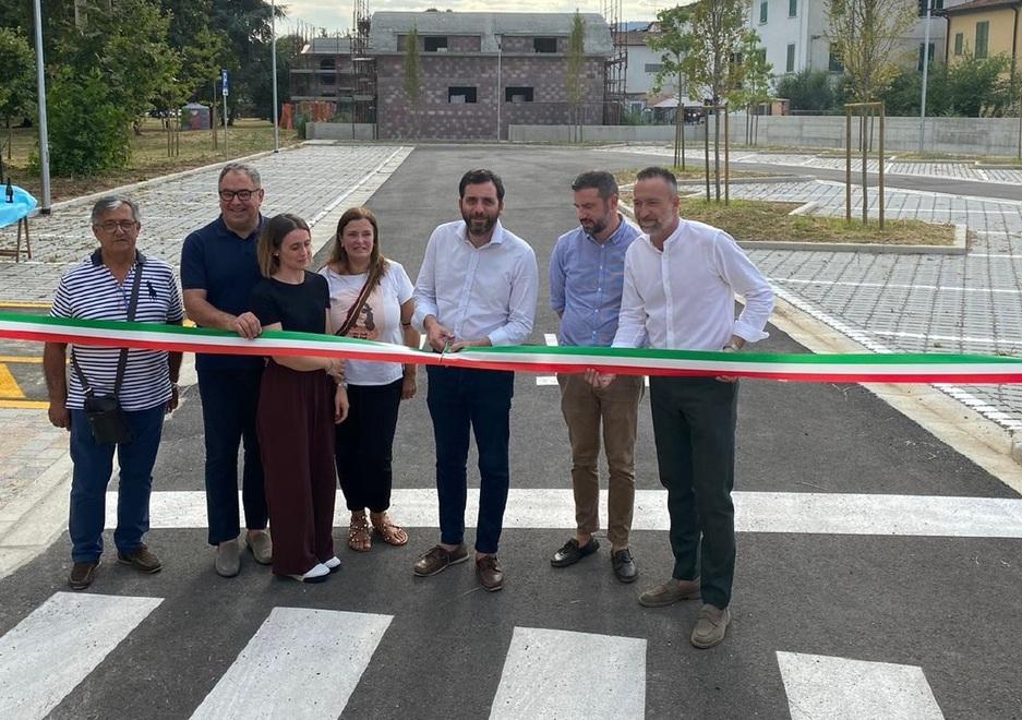 Inaugurato il nuovo parcheggio 38 posti auto  in via Gonfiantini