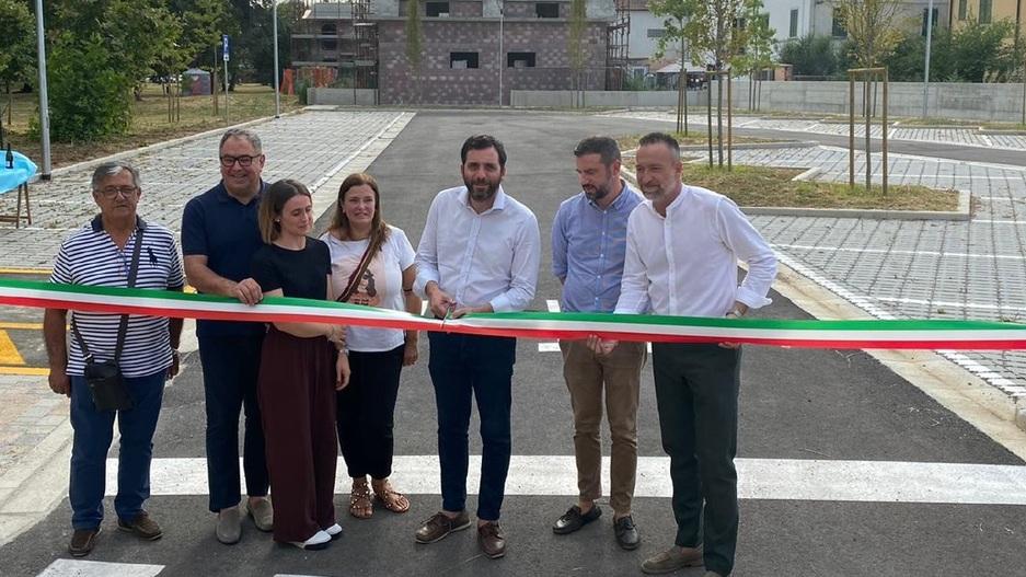 Inaugurato il nuovo parcheggio 38 posti auto in via Gonfiantini