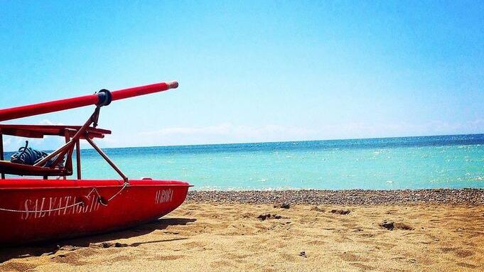 Dopo 50 anni scrive ai bagnini