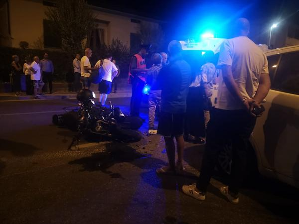 
	La moto della vittima dopo l'incidente mortale

