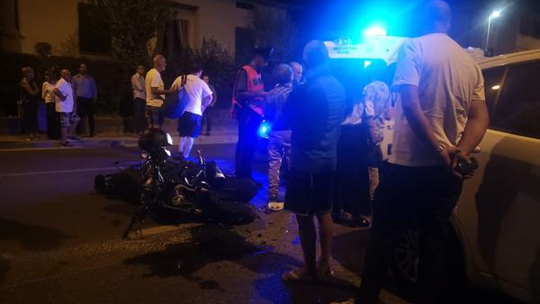 La moto della vittima dopo l'incidente mortale