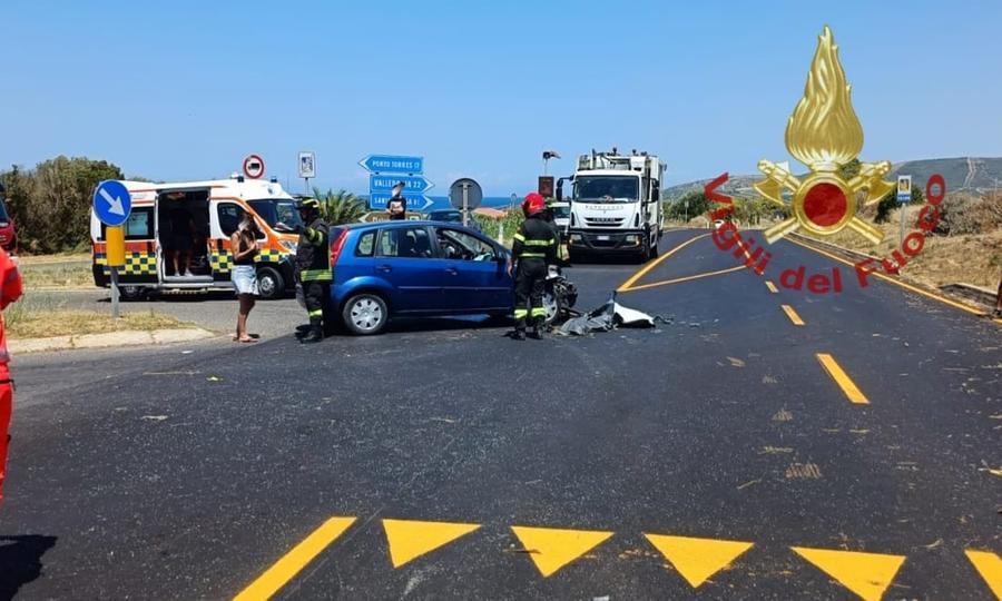 Incidente con tre auto, otto persone ferite sulla statale 200