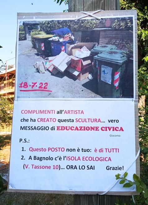 San Michele protesta per i rifiuti «Cassonetti piccoli e insufficienti»
