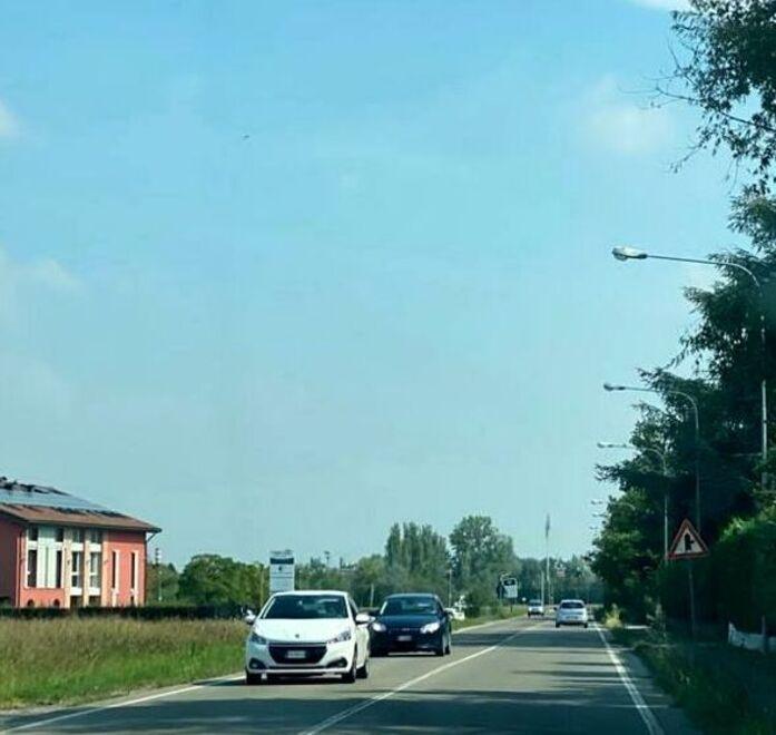 Modena Strada Contrada: grave 59enne trovata ferita vicino alla sua bici 