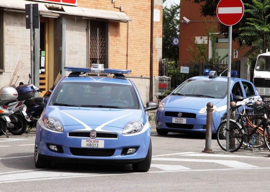 Ferrara, spaccio e droga nei cespugli in via Baluardi e IV Novembre