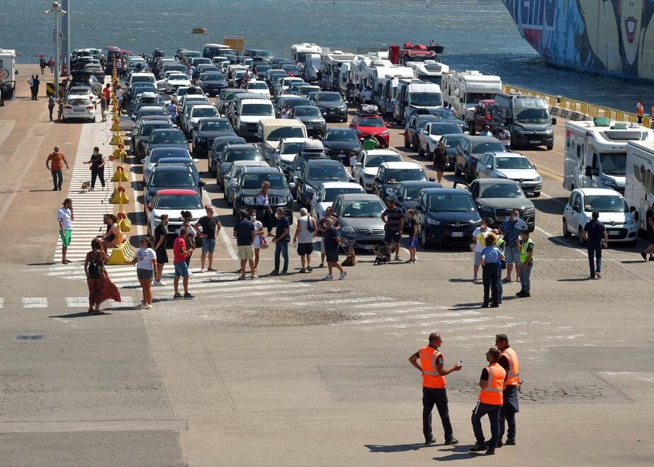 Olbia, tra porto e aeroporto boom di arrivi nel week end